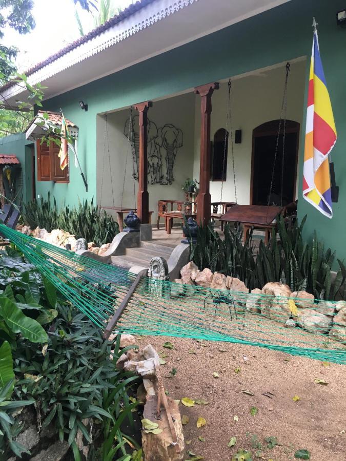 Owls Nest Hotel Udawalawe Ngoại thất bức ảnh